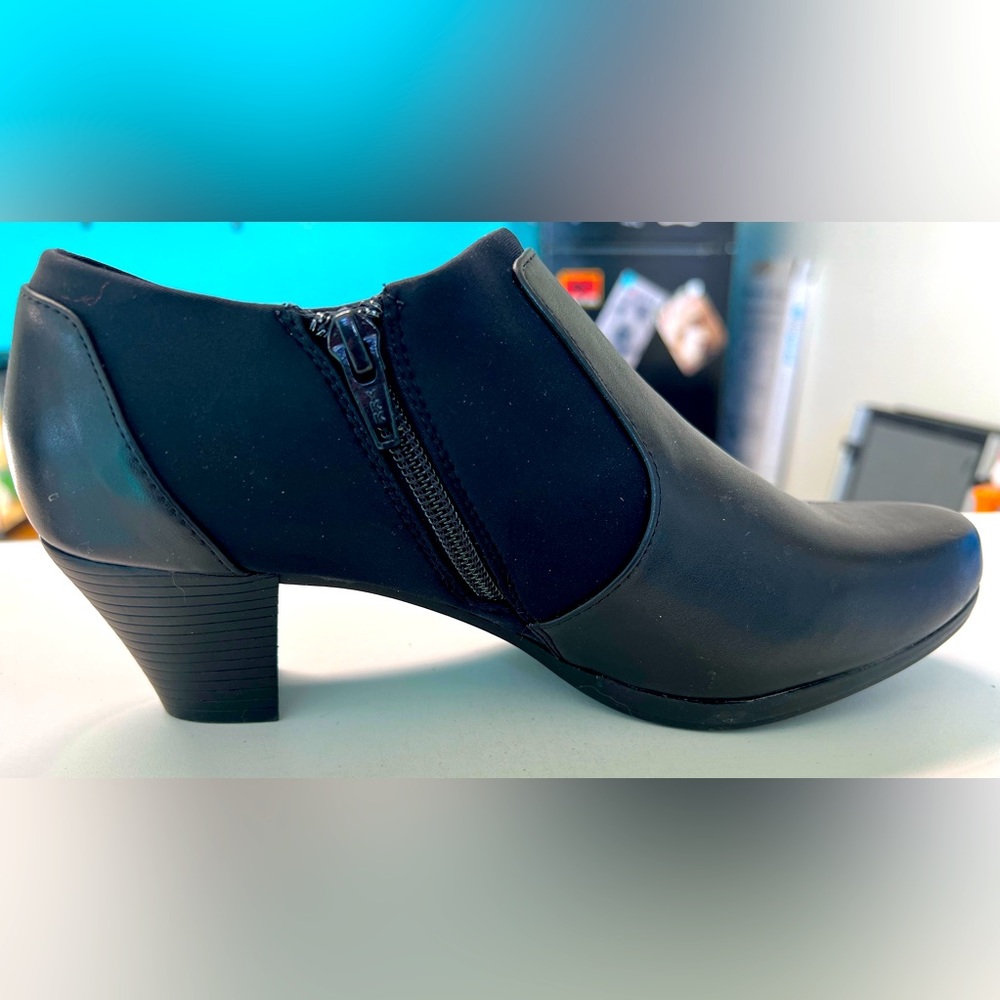 Womens Croft and Barrow ankle boots